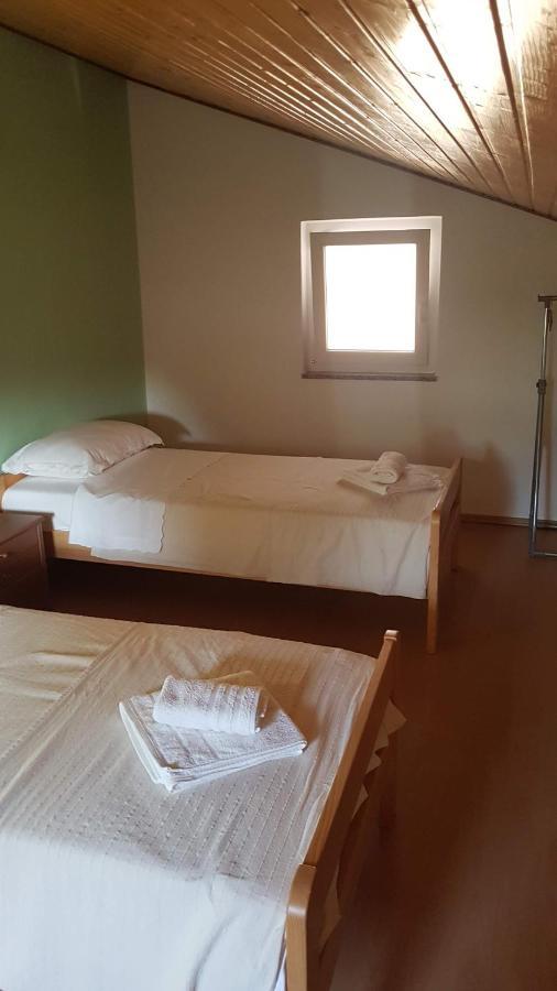 Margareta Apartment Sveti Ivan Dobrinjski ภายนอก รูปภาพ